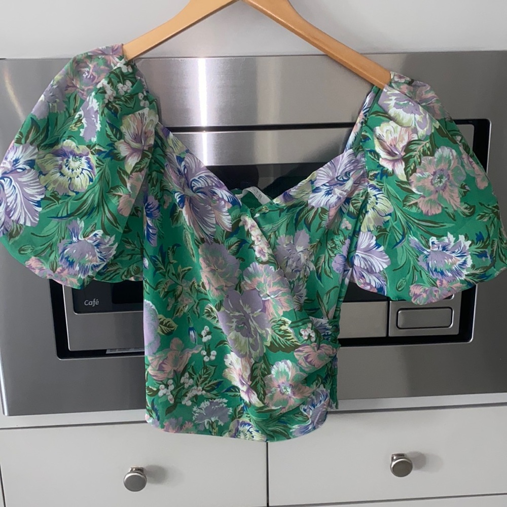 Astr Green Floral Puff Sleeve Blouse